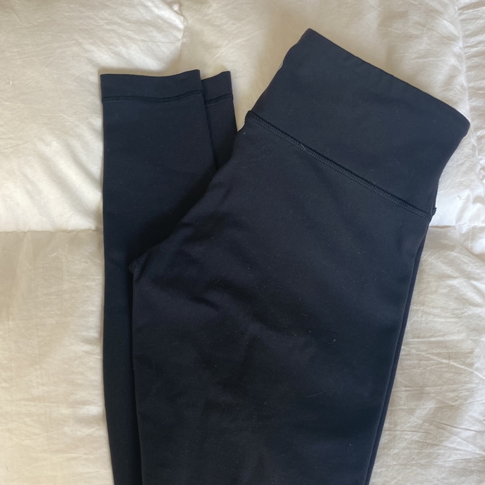 Lululemon wonder under